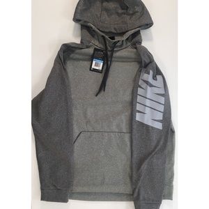 Nike therma training pullover (NWT)